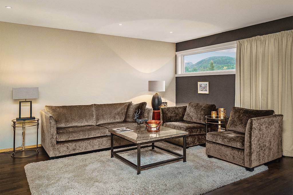 Saxo Living Devon sofa